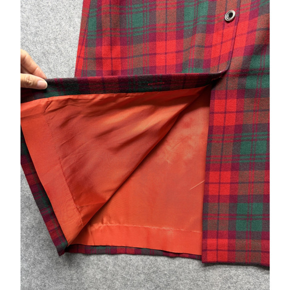 Vintage Robinson's Skirt Womens 12 Red Wool Tartan Plaid A-Line Button Front - Picture 12 of 13